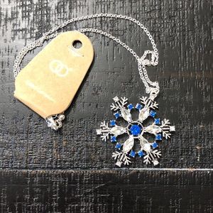 NWT OORI Silver Tone & Blue Snowflake 18” necklace